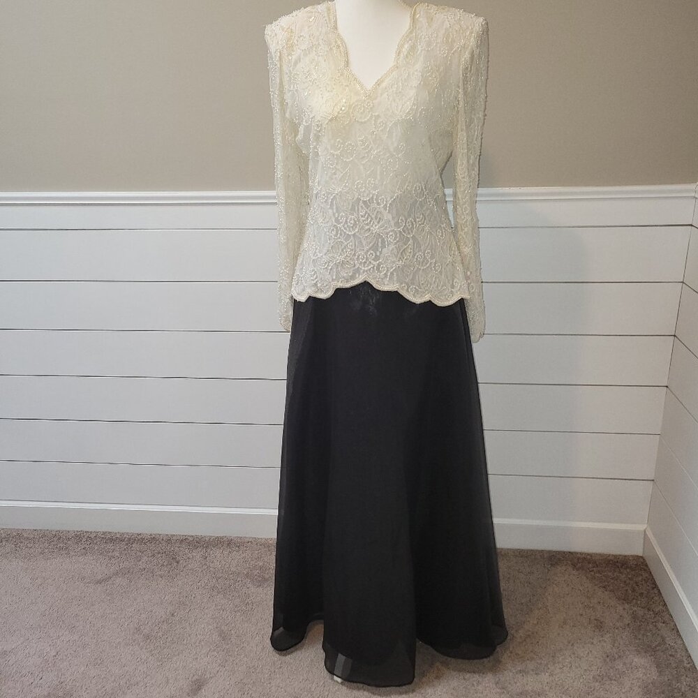 Black Evening /Formal Wear Full Skirt-Size 10
